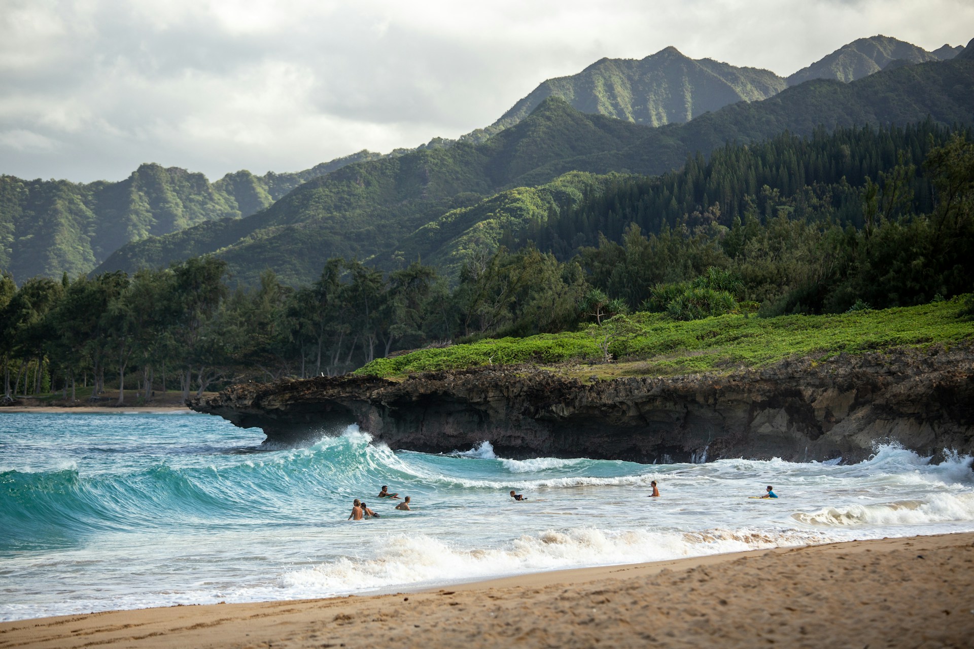 Hawaii Honeymoon (with 6 people and no wedding)