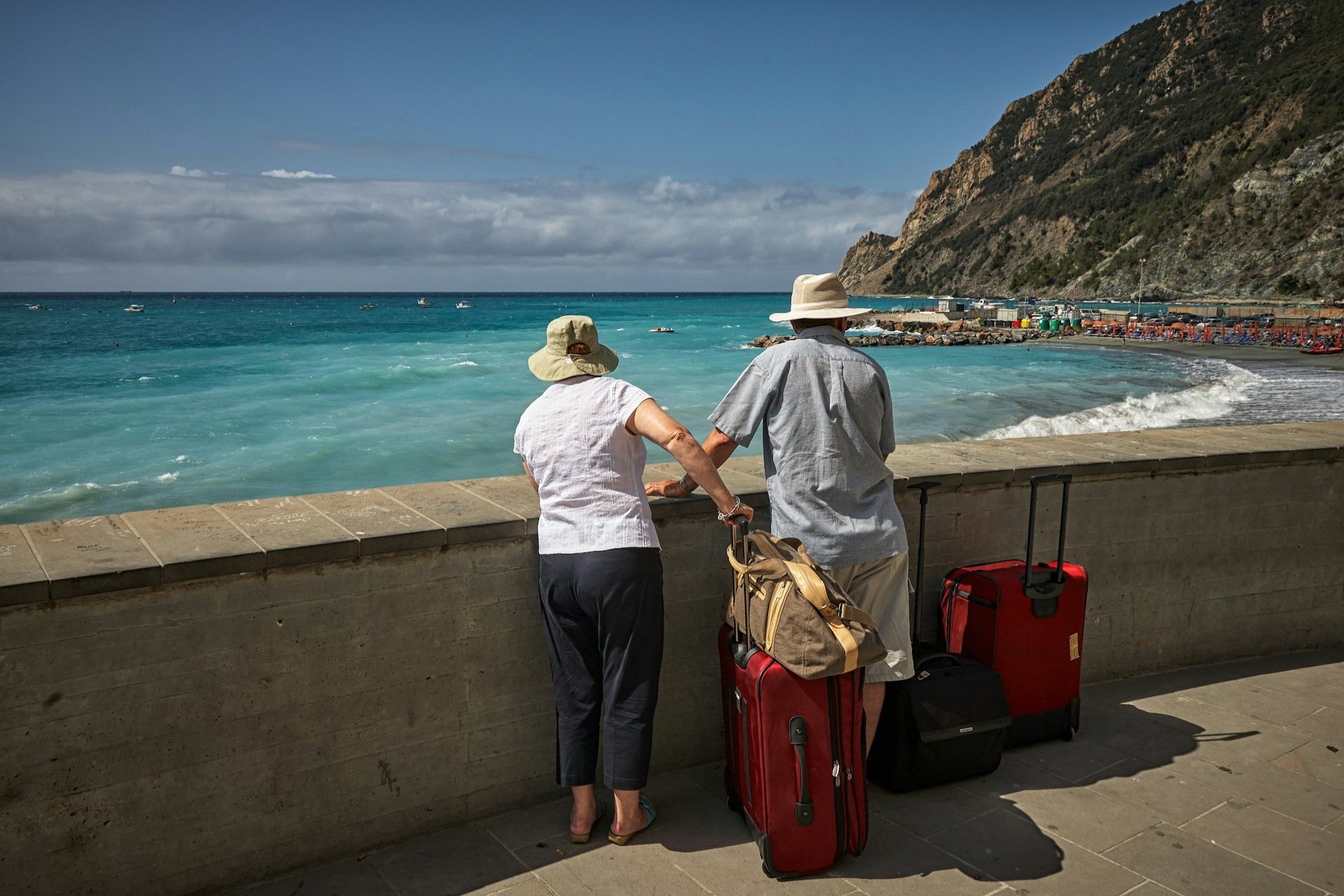 How to Save on Airfare for 2 or More People