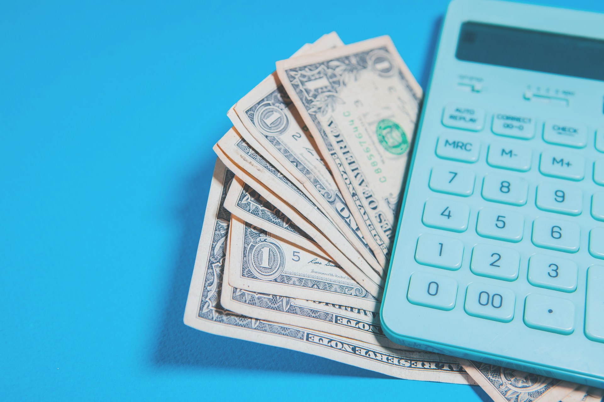 Travel Solutions: Save On International Phone Charges