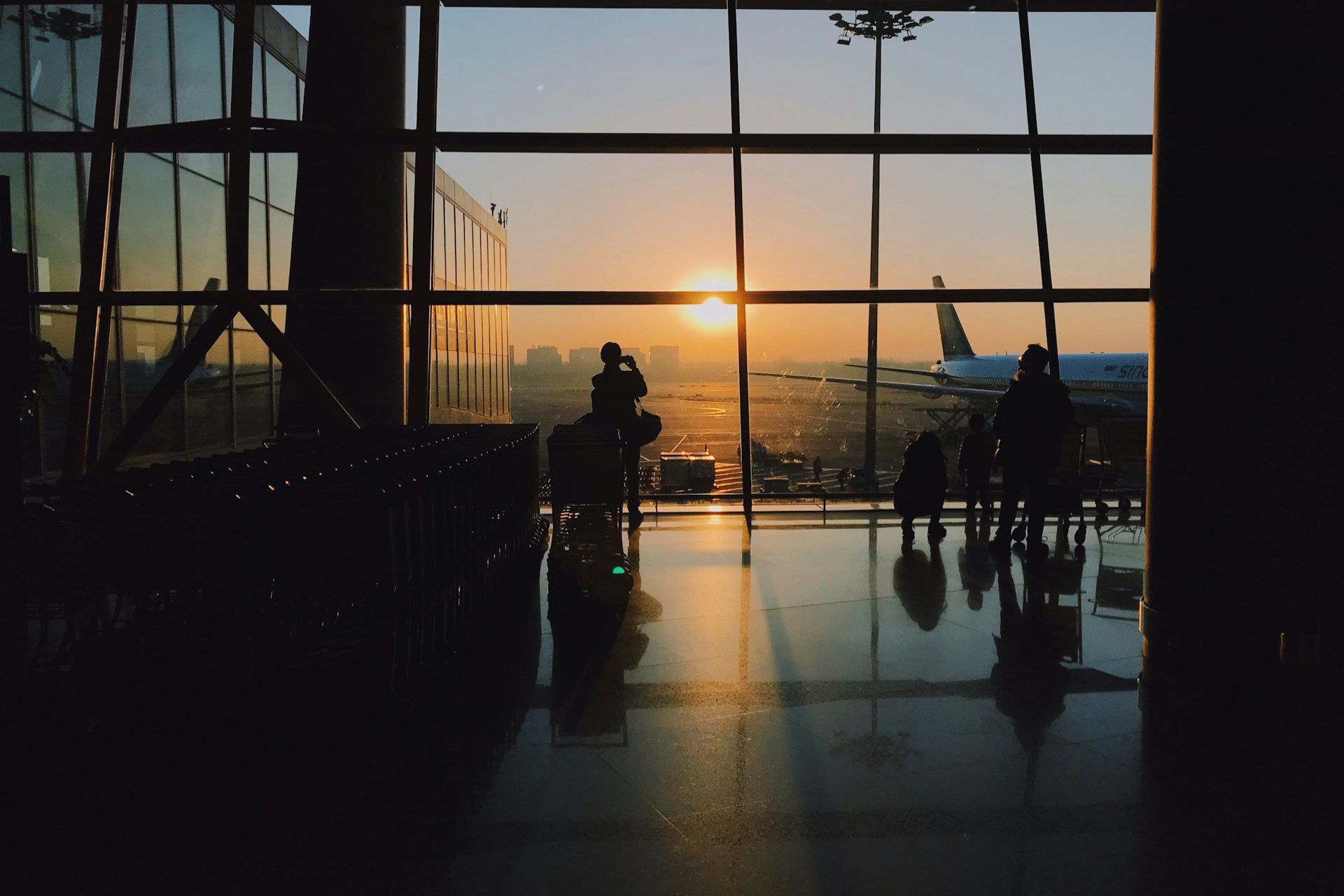 How Seasoned Travelers Get Through Airports Fast