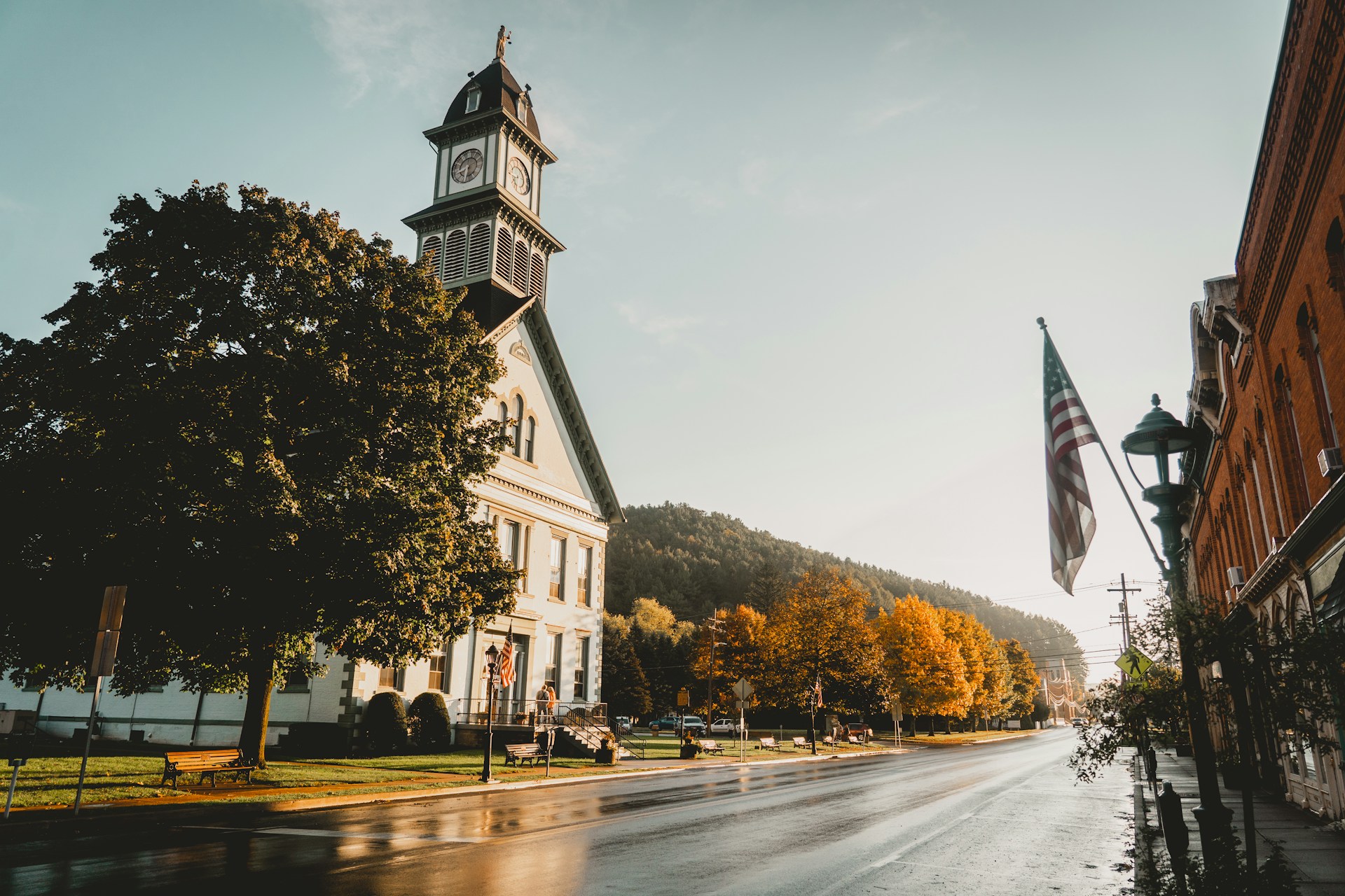 Top 10 Small Towns to Travel to in the U.S.