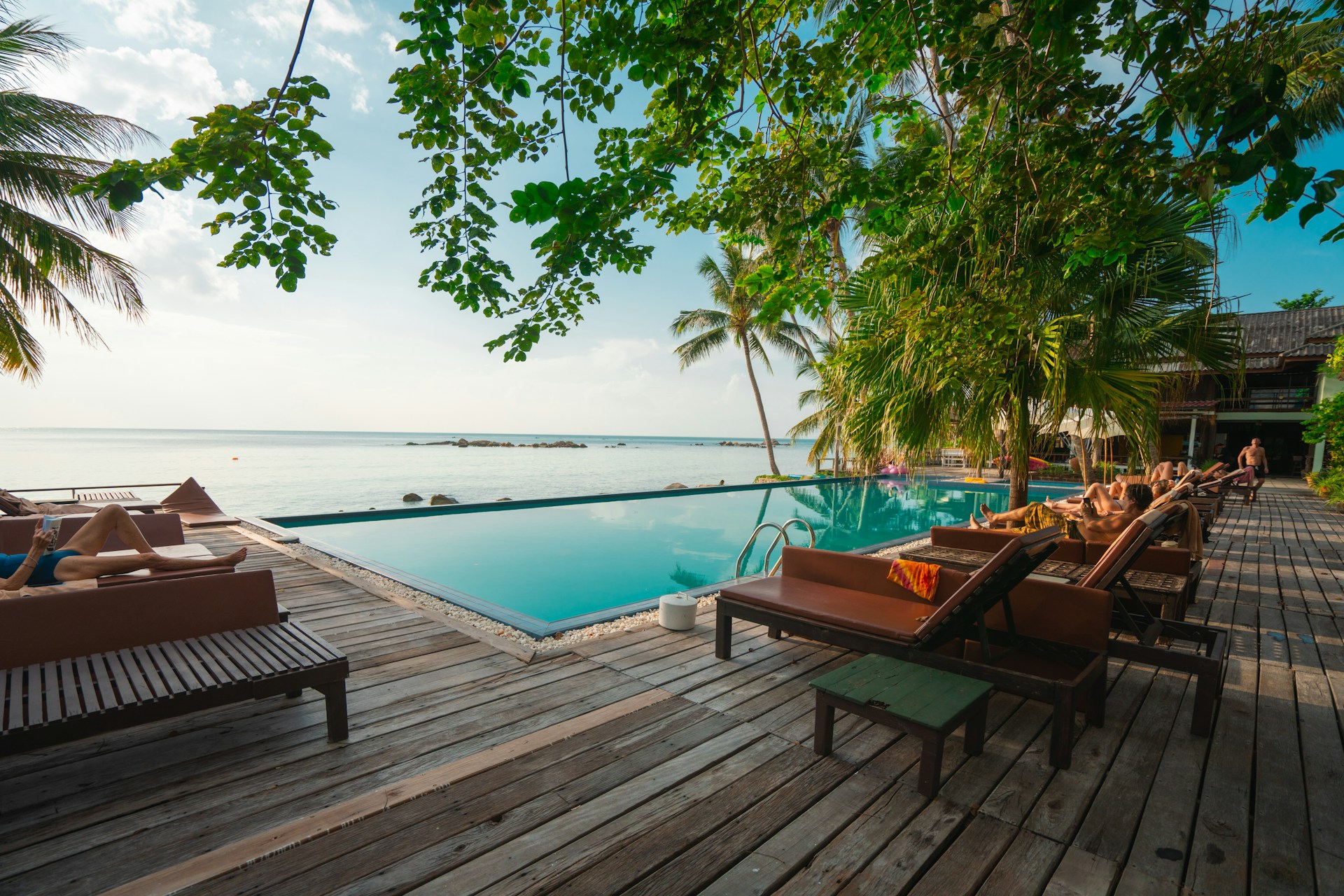 April Hotel Deals To Jump On