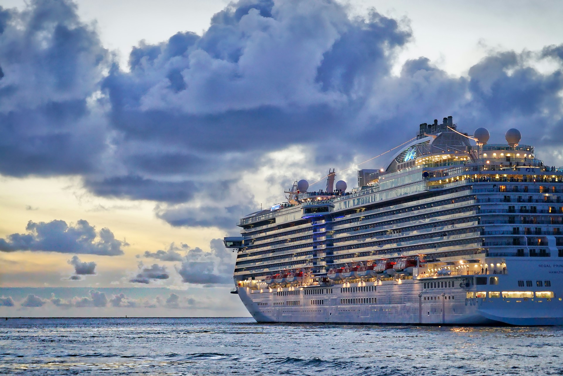 Cruise Costs: How to Avoid Extra Charges & Save Money on your Cruise Vacation 